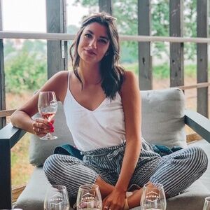 Meet your Posher, Alexis